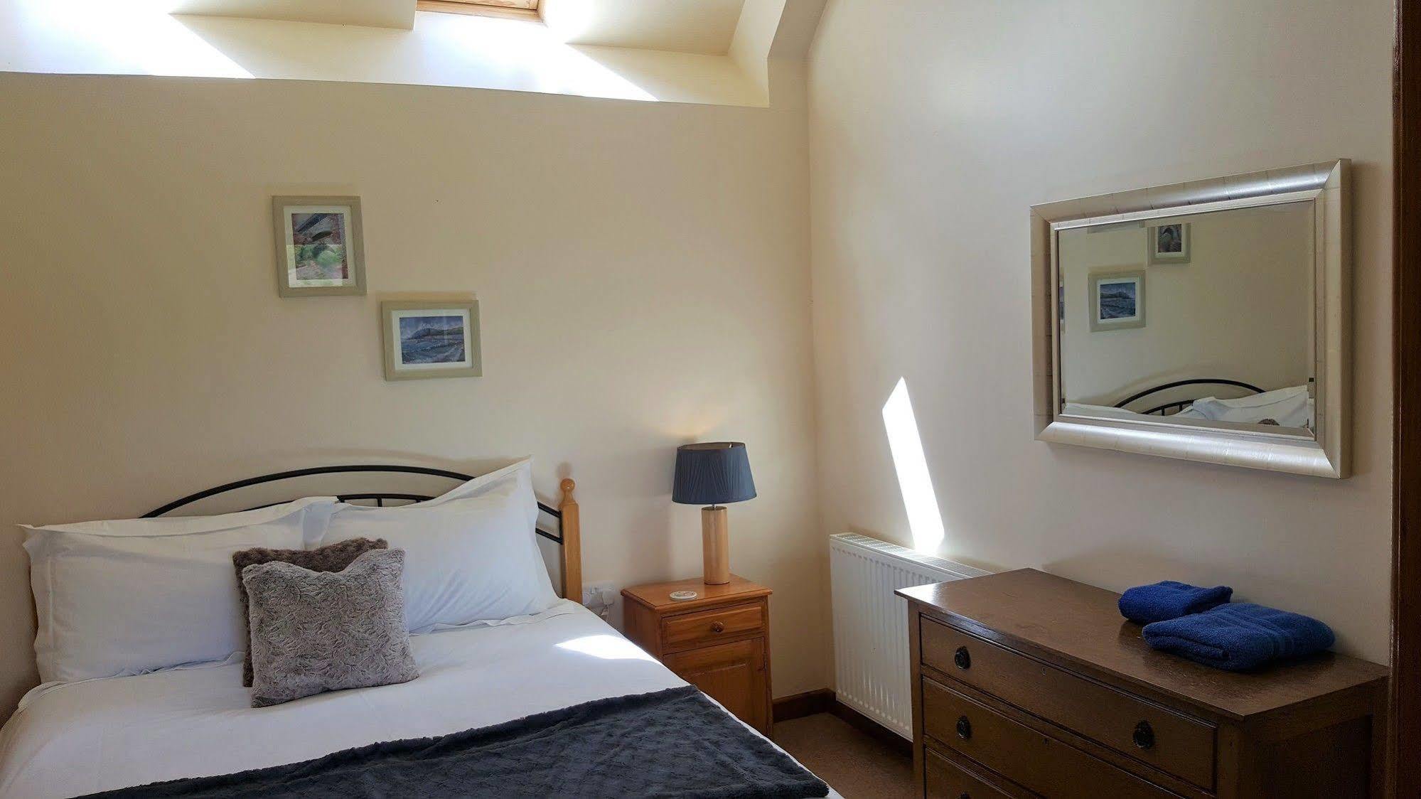 Nant Yr Onnen B&B And Holiday Cottage Tregaron Exterior photo