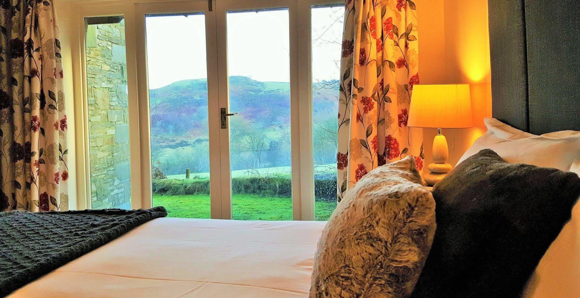 Nant Yr Onnen B&B And Holiday Cottage Tregaron Exterior photo